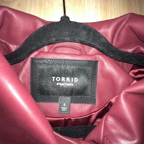 TORRID Maroon Faux Leather Jacket Size 4 - Picture 4 of 9